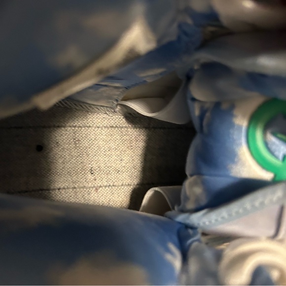 J. Balvin/Jordan Collaboration Shoe 2022 - Picture 9 of 9